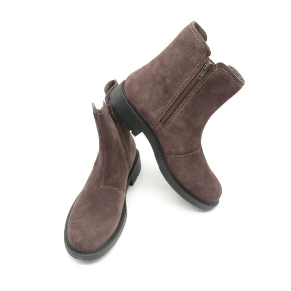 Clarks Women's Brown Suede Ankle Boots Knit Panels Side Zippers 7M NEW - Picture 5 of 6
